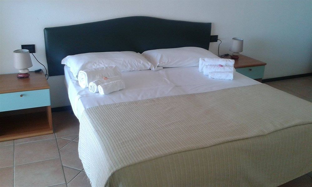 Residence Le Vele Stintino Εξωτερικό φωτογραφία